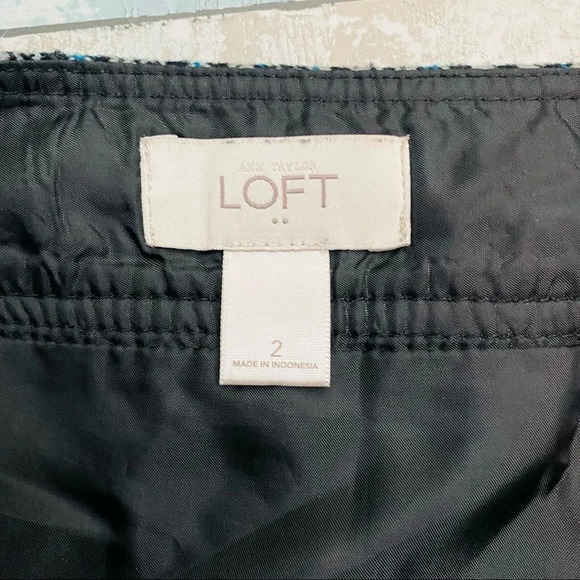 - LOFT Tweed Style Button Skirt - Picture 7 of 7